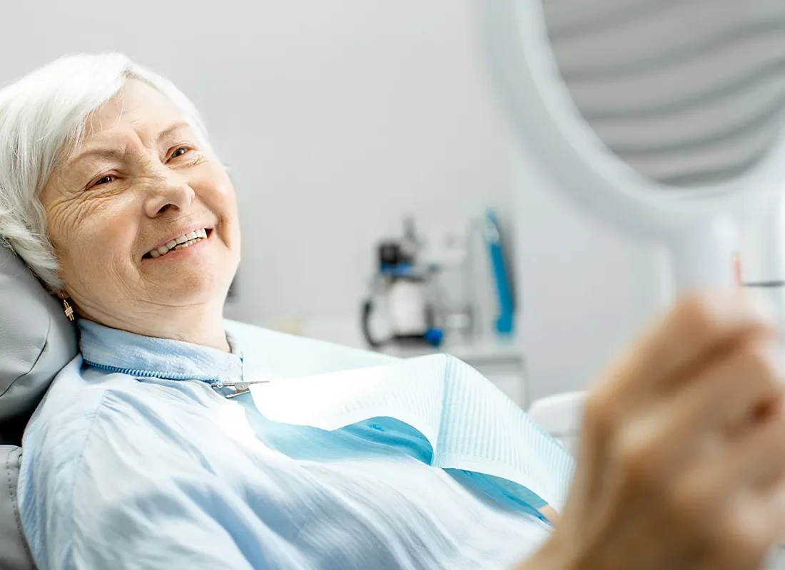 patient-implants-smile.webp