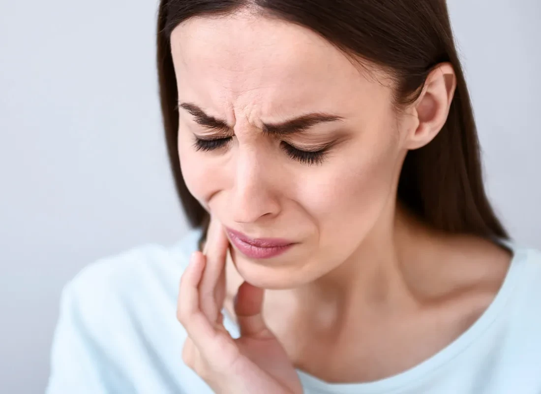 tooth-pain-patient.webp